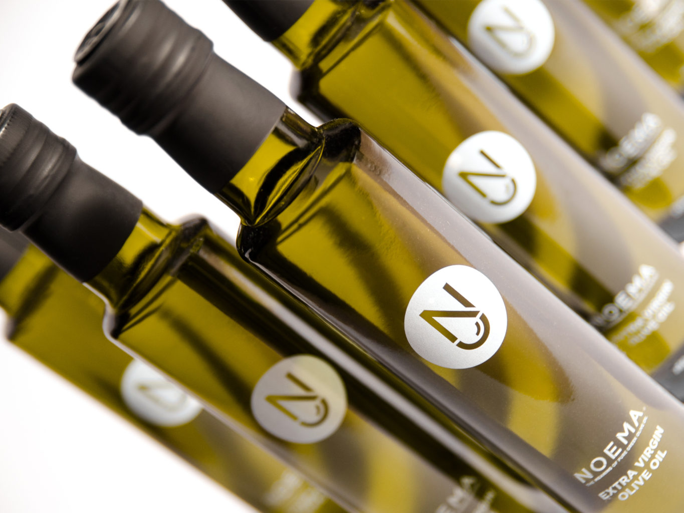 Noema Extra Virgin Olive Oil packaging